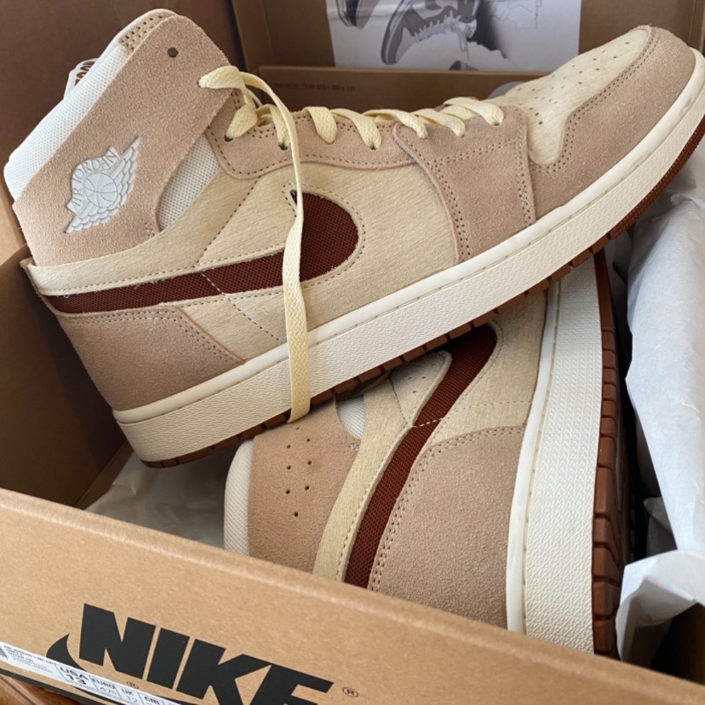 Nike Men's Tan and Brown High-Top Sneakers